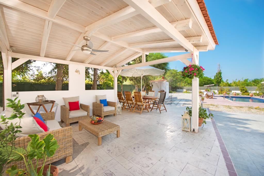 פליראקי Villa Dora מראה חיצוני תמונה
