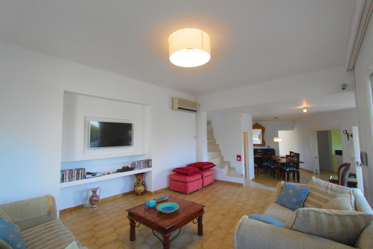פליראקי Villa Dora מראה חיצוני תמונה