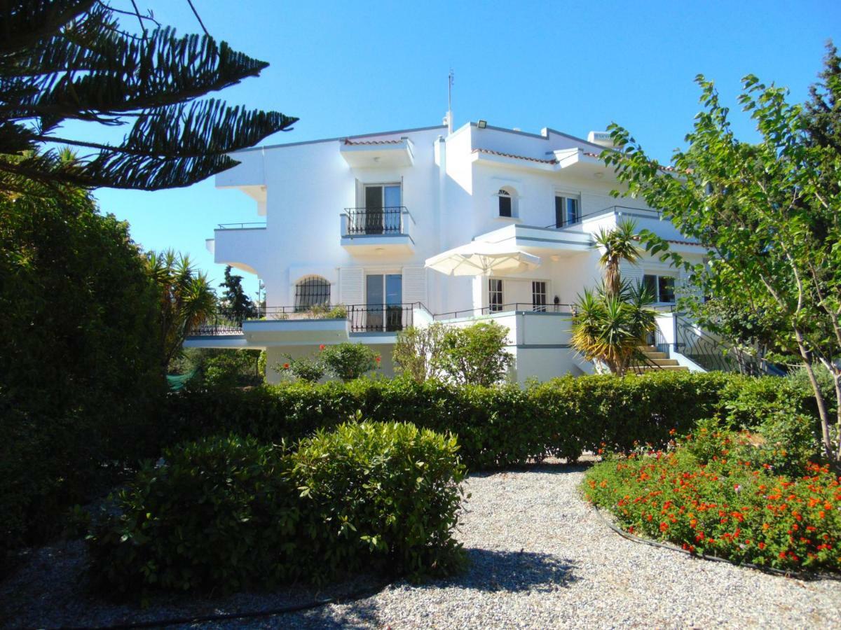 פליראקי Villa Dora מראה חיצוני תמונה